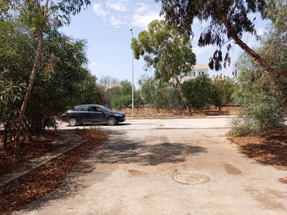 Casa in affitto a La Soukra. 4 locali spaziosi. Arredato