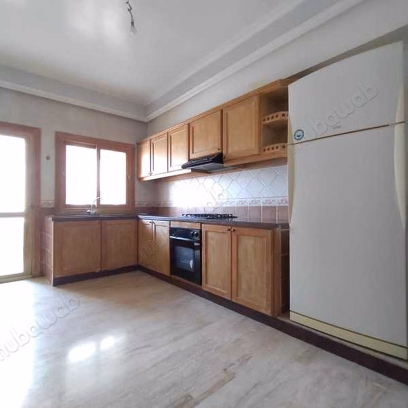 Sell apartment in Gauthier. Surface area 145 m². Carpark, Balcony