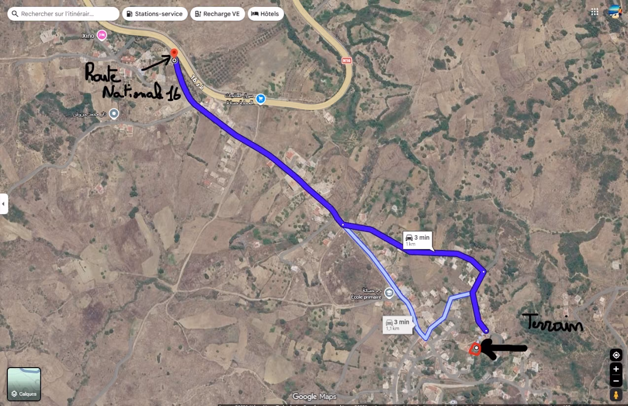Land for sale. Large area 302 m²