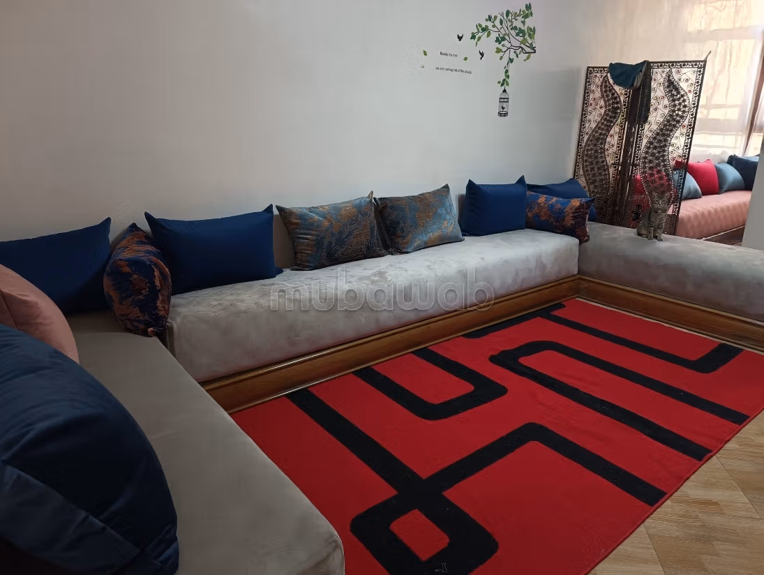 Appartement en vente à Route ain Chkaf. 2 chambres agréables. Meublé