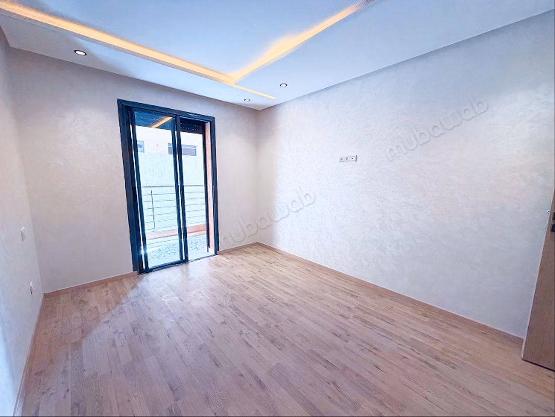 Se vende piso en Guéliz.