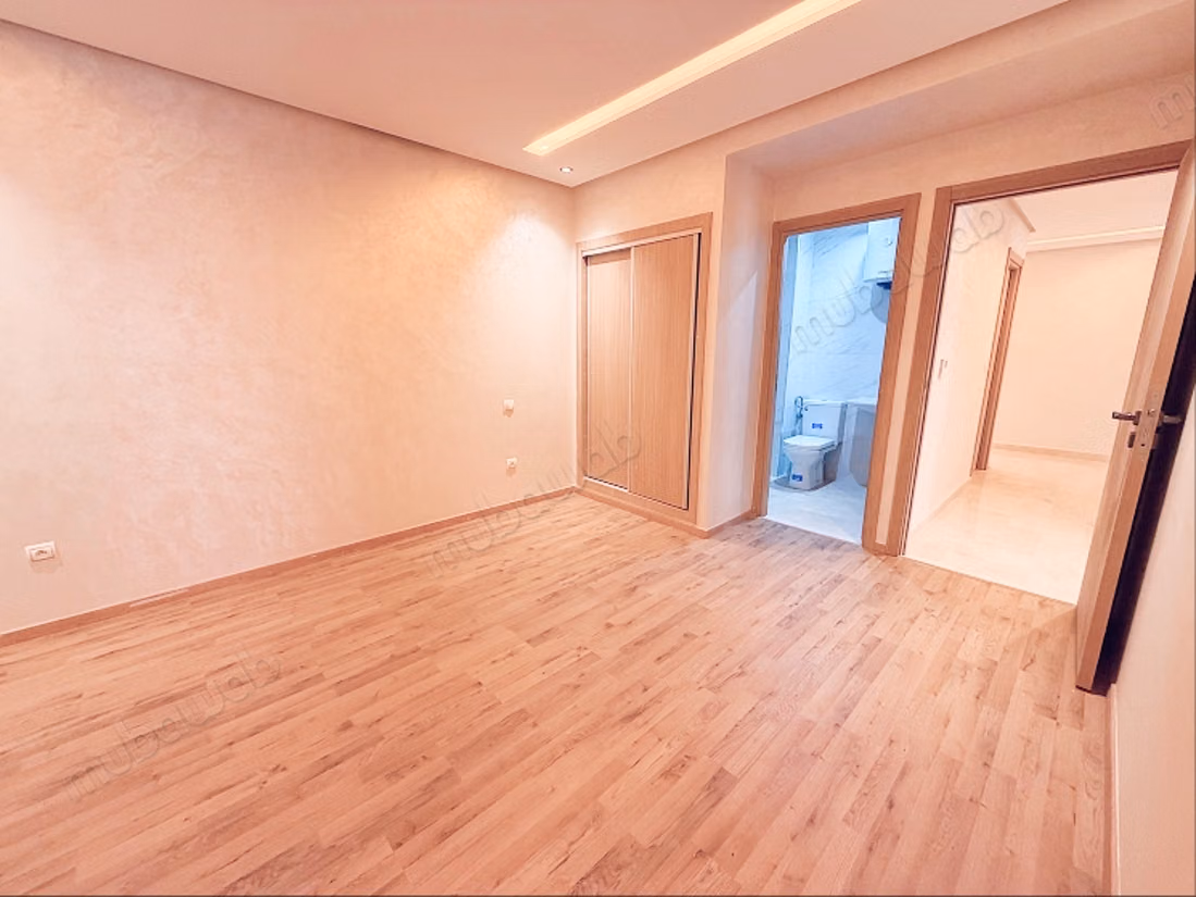 Se vende piso en Guéliz.