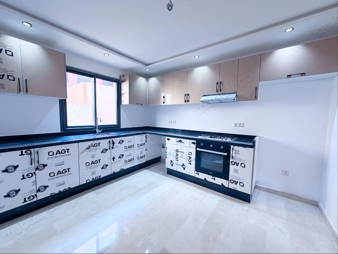 Se vende piso en Guéliz.