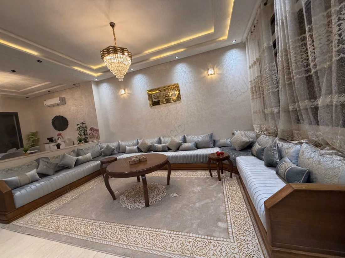 Location villa de luxe à Hay Targa. 4 belles chambres. Meublé