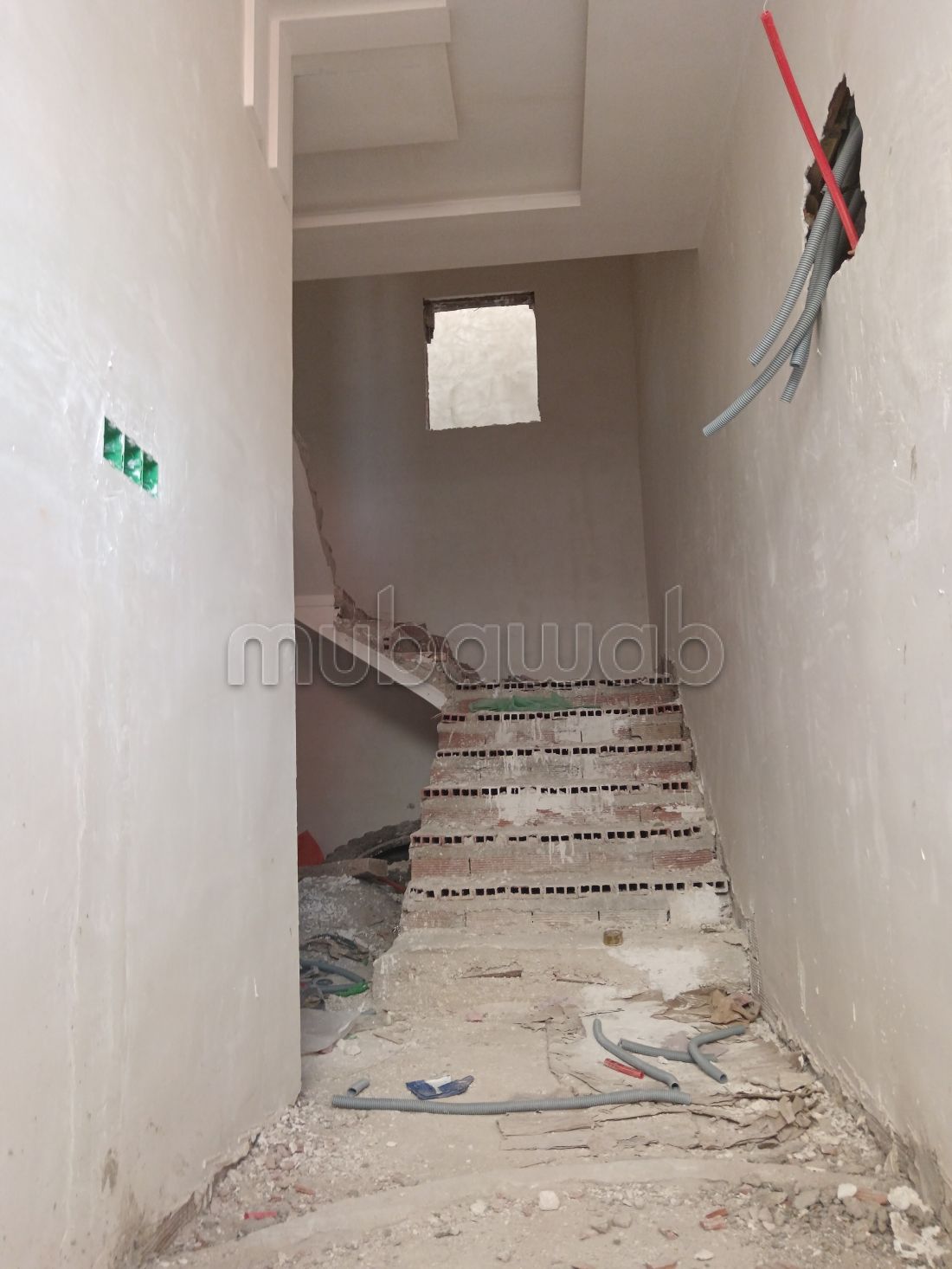 Huizen kopen. 4 Ruimtes. Oven