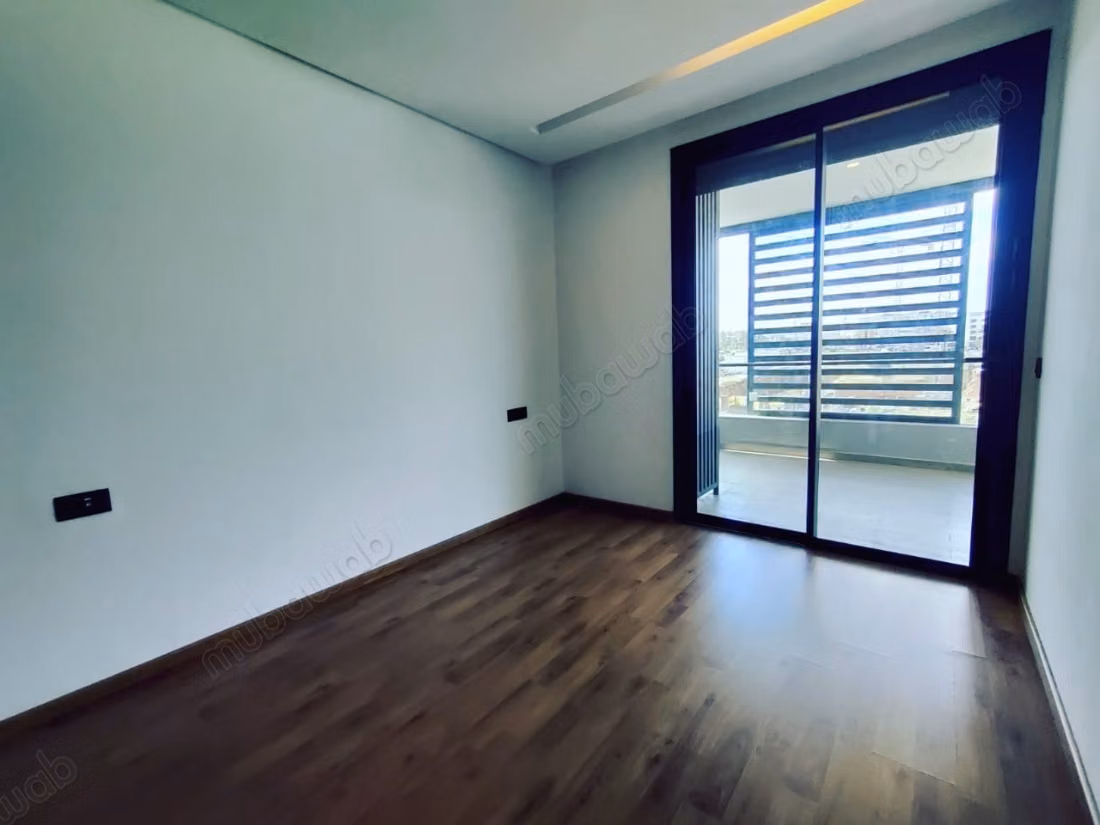 Luxueux studio VIDE à CFC