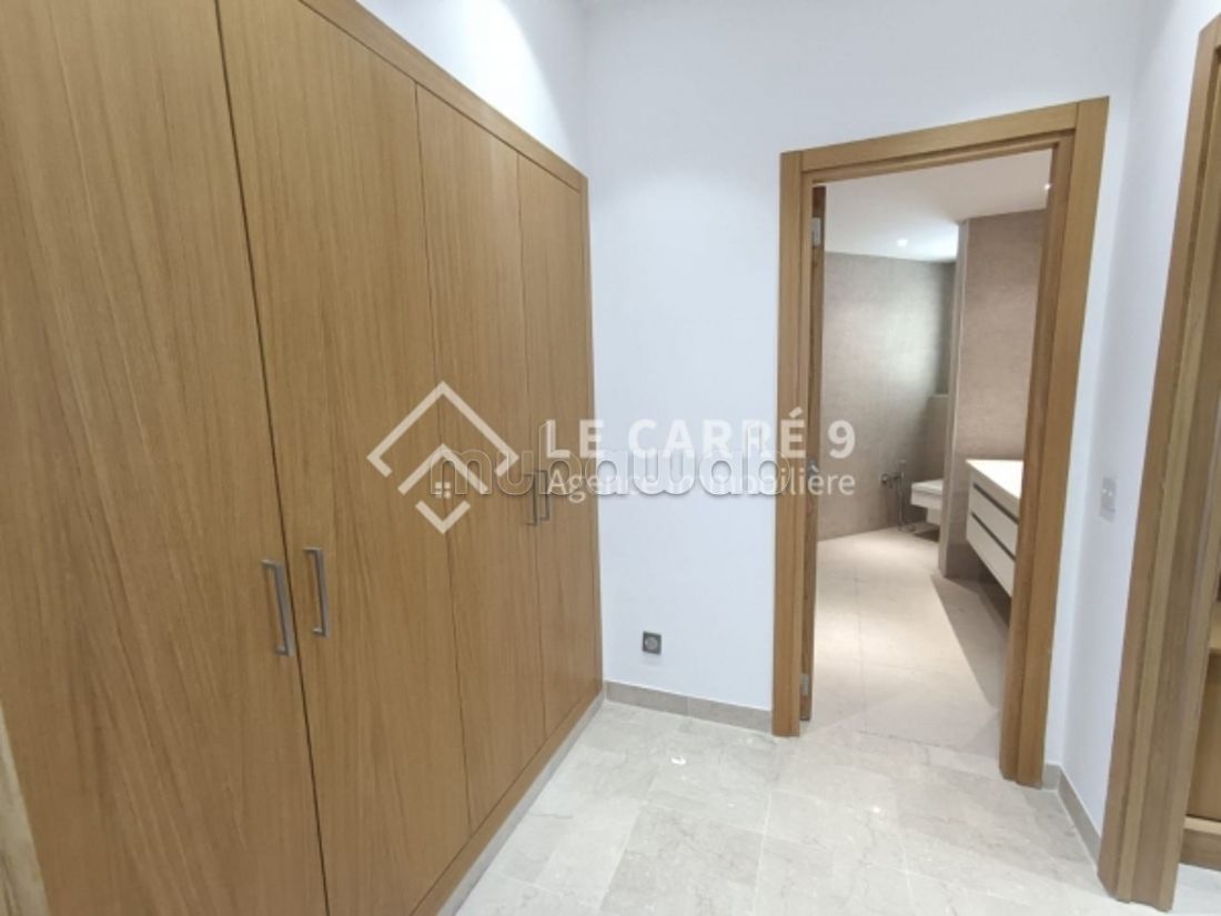 A vendre un duplex S4 neuf au Lac 2