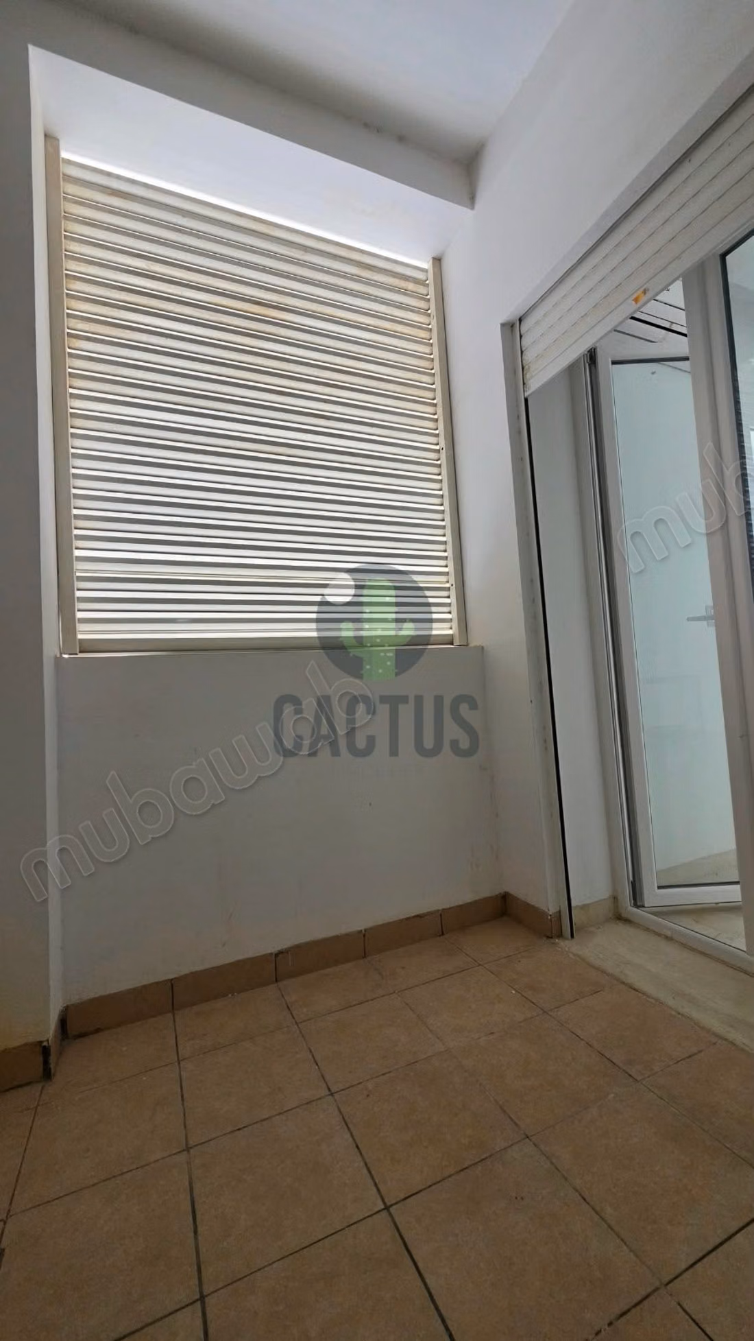 Bellissimo appartamento in affitto a Cité El Wafa. 1 bella camera da letto. Piscina e condizionatore