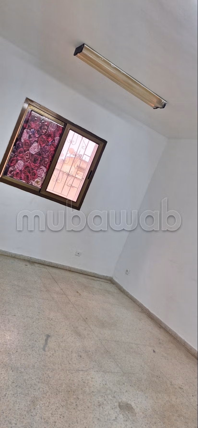Bureau en 4espaces 120 m2 à Tunis 
av de Madrid