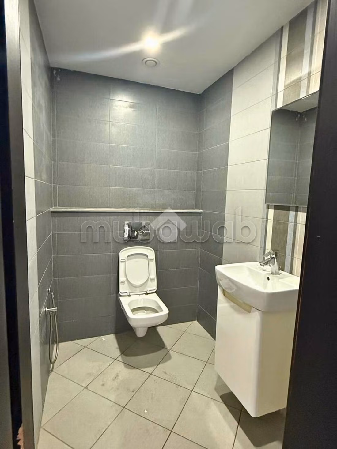 Offices for rent in Centre Urbain Nord. Total area 150 m². With garage and lift