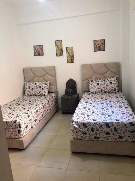 Pisos en alquiler en Mhamid. Area 50 m². Sala de estar tradicional marroquí, barrio seguro