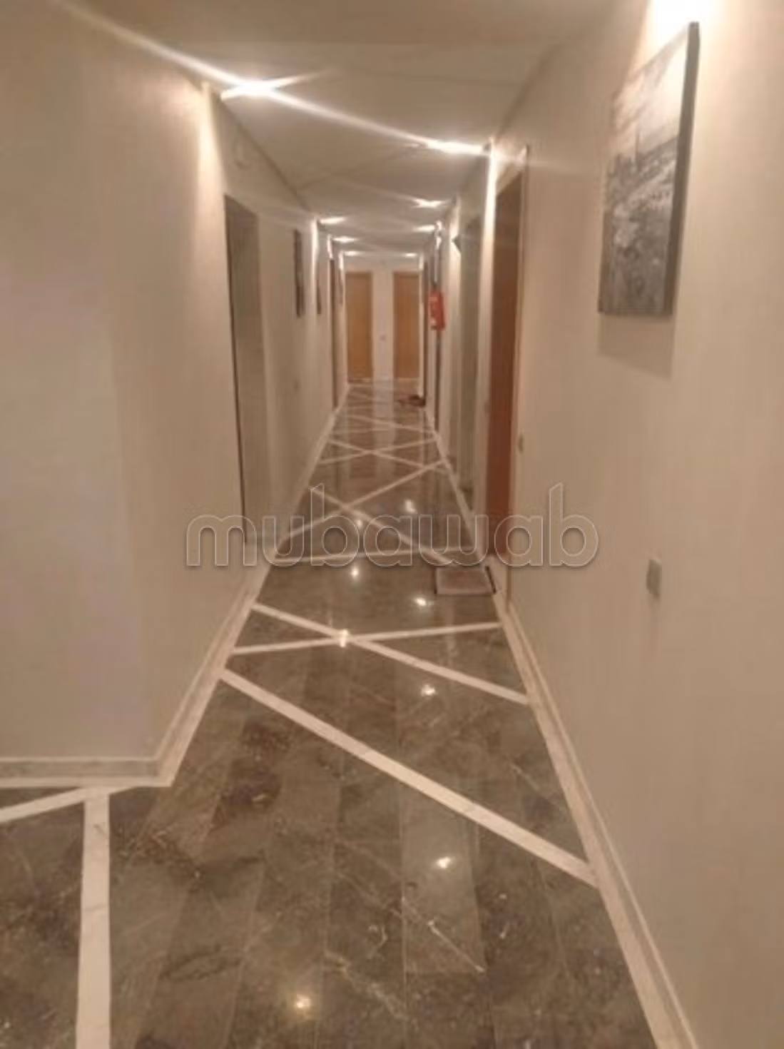 Location d'un appartement à Guéliz. 1 chambre. Ascenseur et terrasse
