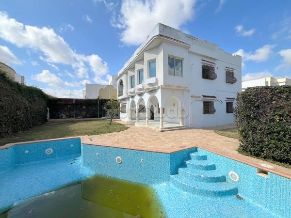 Vendita villa di lusso a Bouzayen. Superficie di 950 m². Giardino, terrazzo