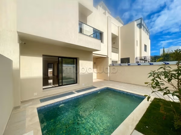 Triplex S4 neuf avec piscine, Gammarth