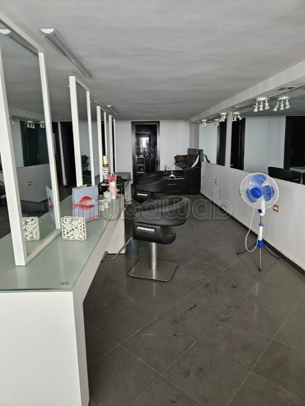 Hassan Salon d'esthétique et Coiffure à vendre