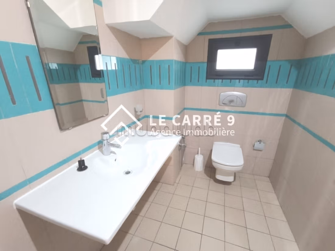Great apartment for rent. 4 beautiful rooms. Well furnished