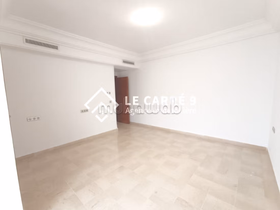 Great apartment for rent. 4 beautiful rooms. Well furnished