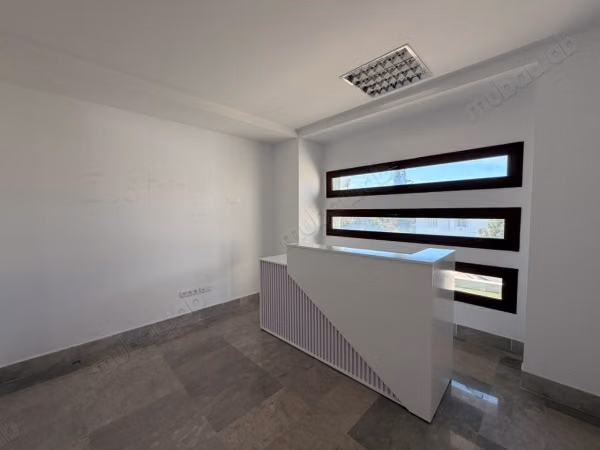 A Louer un bureau à Menzah 6