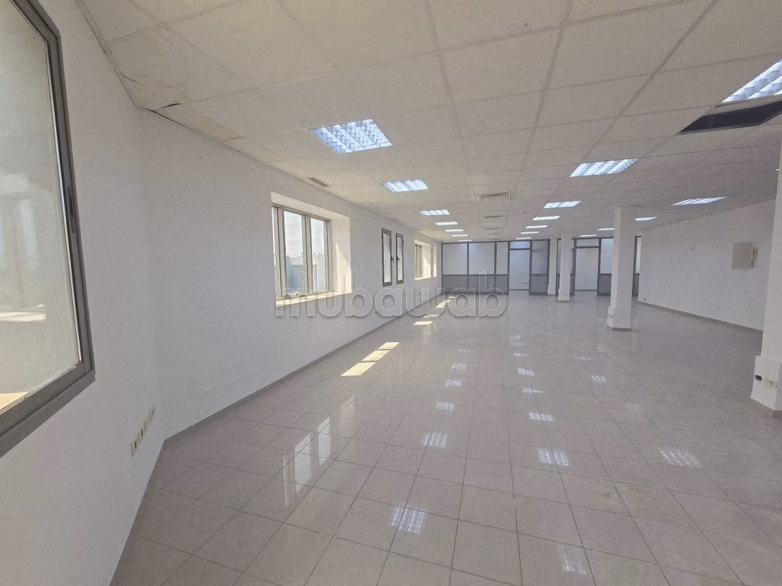 Location bureau 320 m² au lac 1
