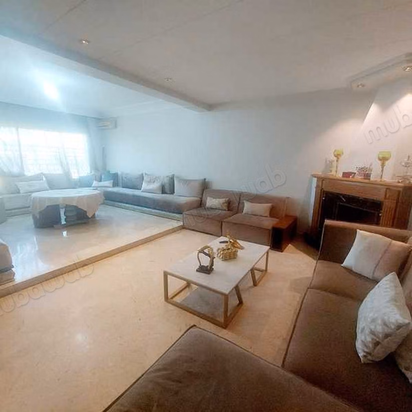 Sale of a lovely apartment in Les Hôpitaux. 3 beautiful rooms. Furnishings