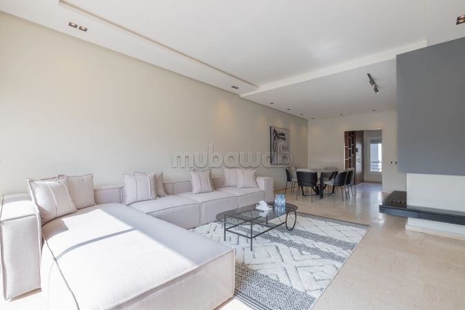Apartment for rent in Ain Diab. Area of 150 m². Cellar