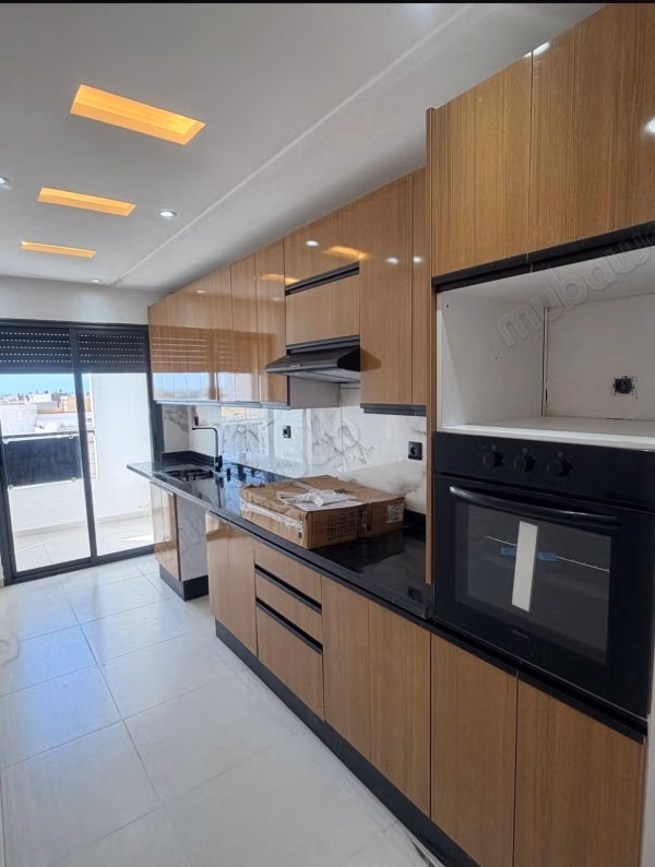 Find an apartment to buy in Plage Oulded Cherrat. 6 rooms. Furnished