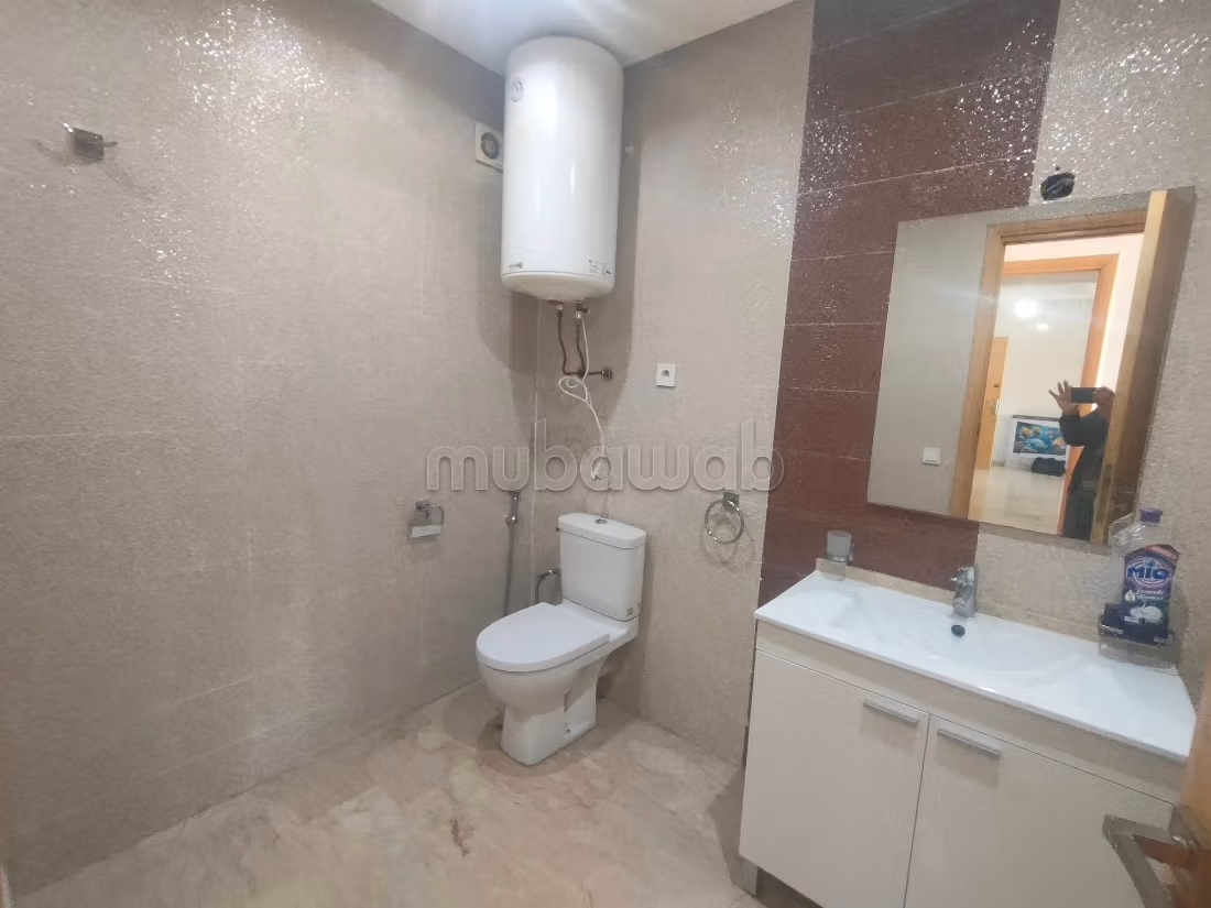 Appartementen om te huren in Centre Ville. 2 Slaapkamers. Volledig gemeubileerd