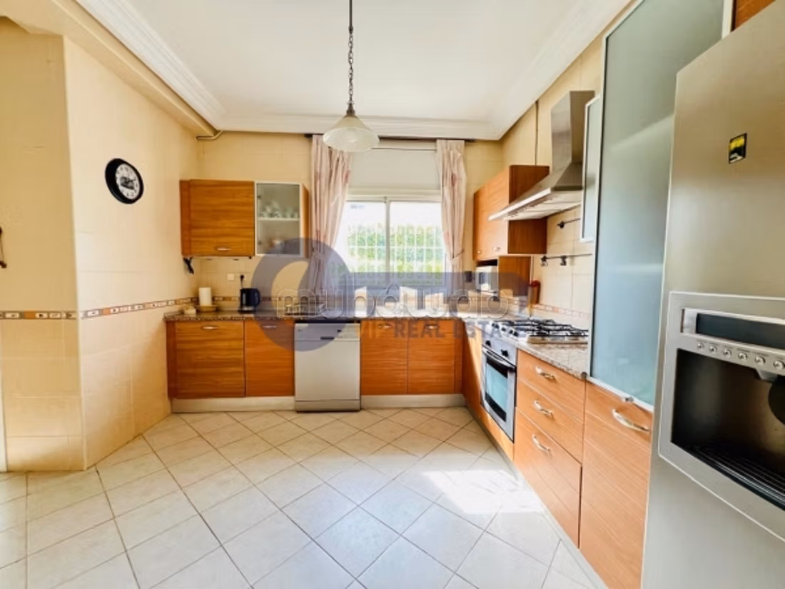 A louer un Duplex S4 avec jardin