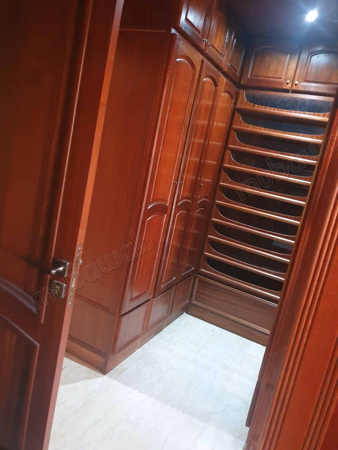 Bonito piso en alquiler en Riyad. Dimensión 100 m². Jardineras, con ascensor