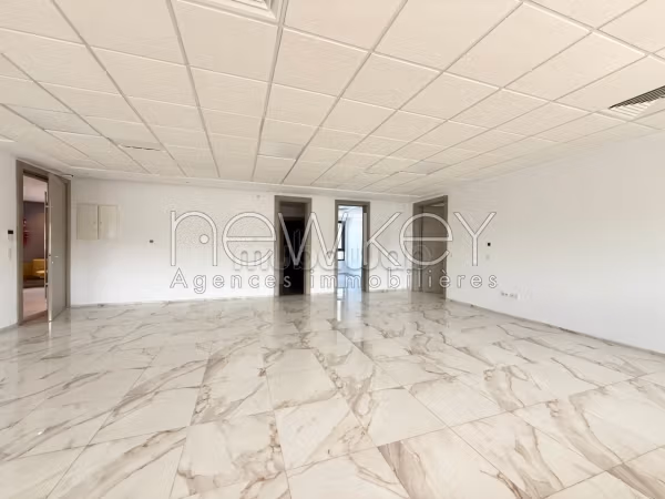Bureaux à louer aux Berges du Lac 2