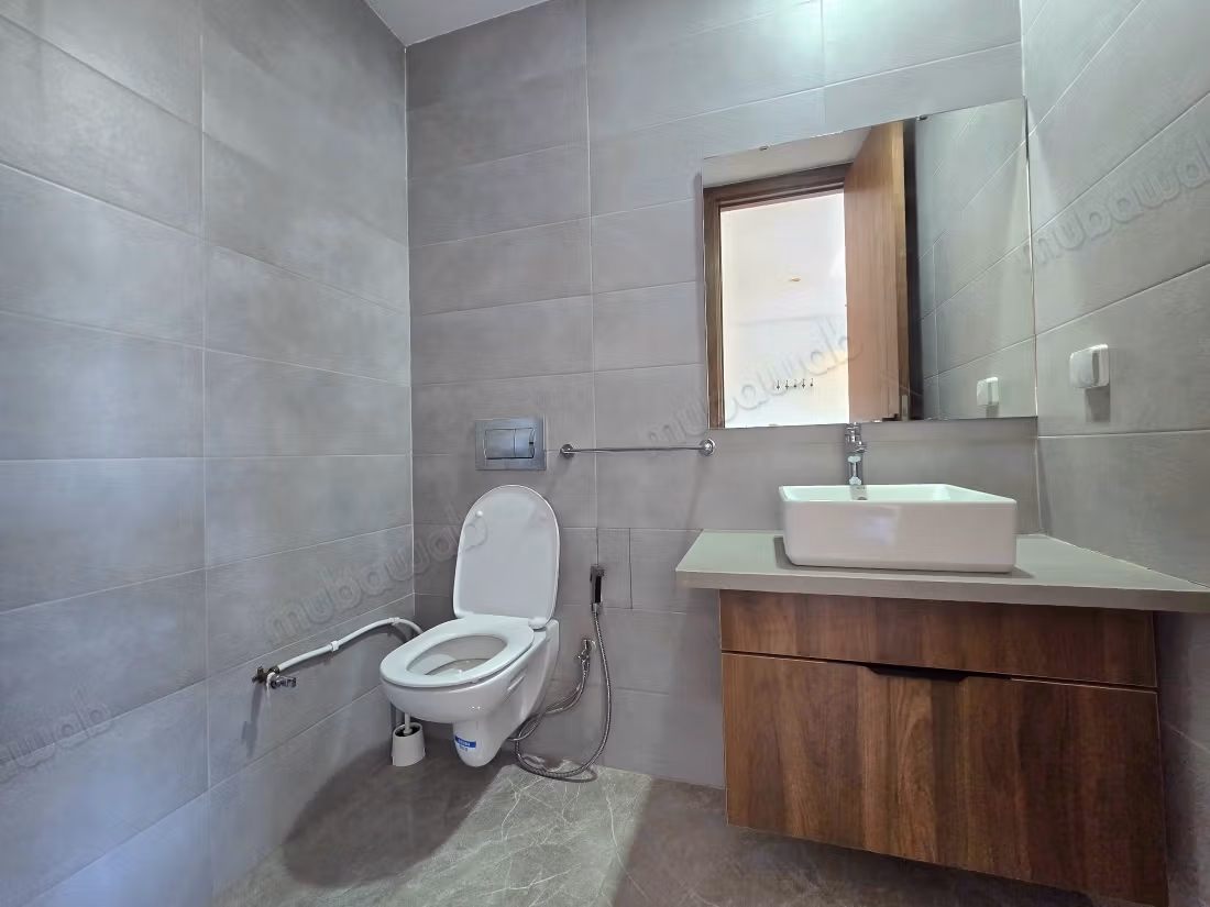 Apartment for rent in Casablanca Finance City. 2 large rooms. Cellar