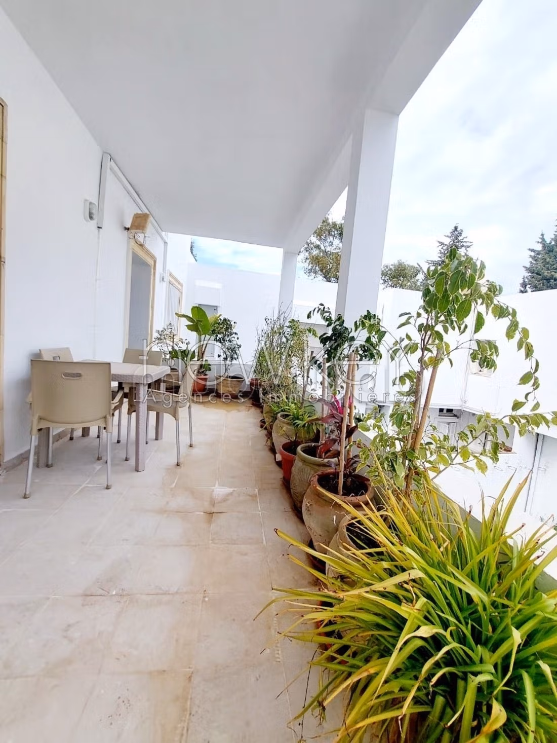 Magnificent villa for rent in La Marsa. 4 rooms. Furnishings
