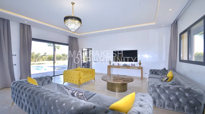Sell apartment in Route de Ouarzazate. Area of 278 m². Property with swimming pool