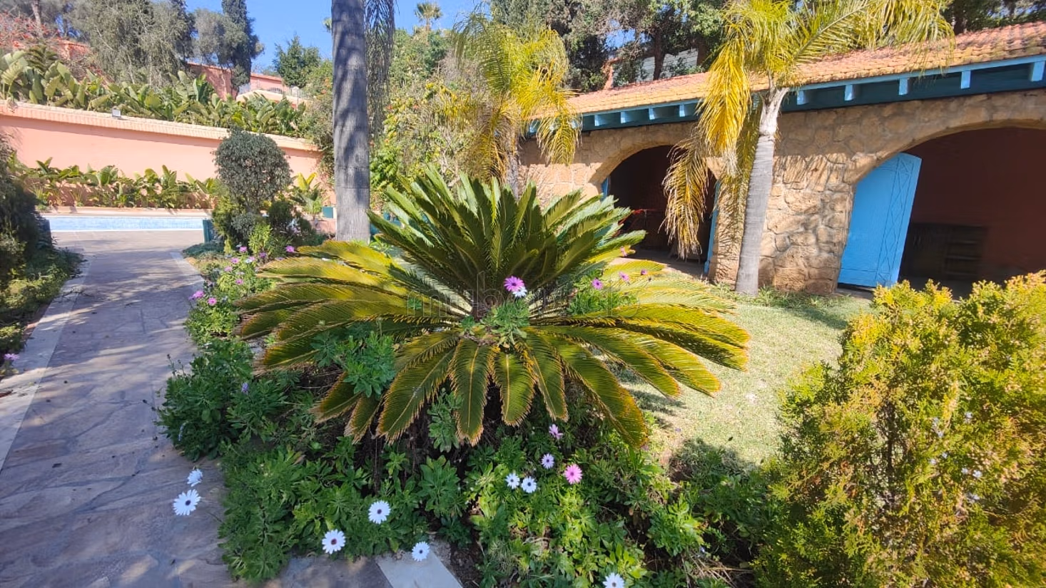 Villa de alto standing en venta en La Colline. 7 dormitorios. Propiedad con piscina