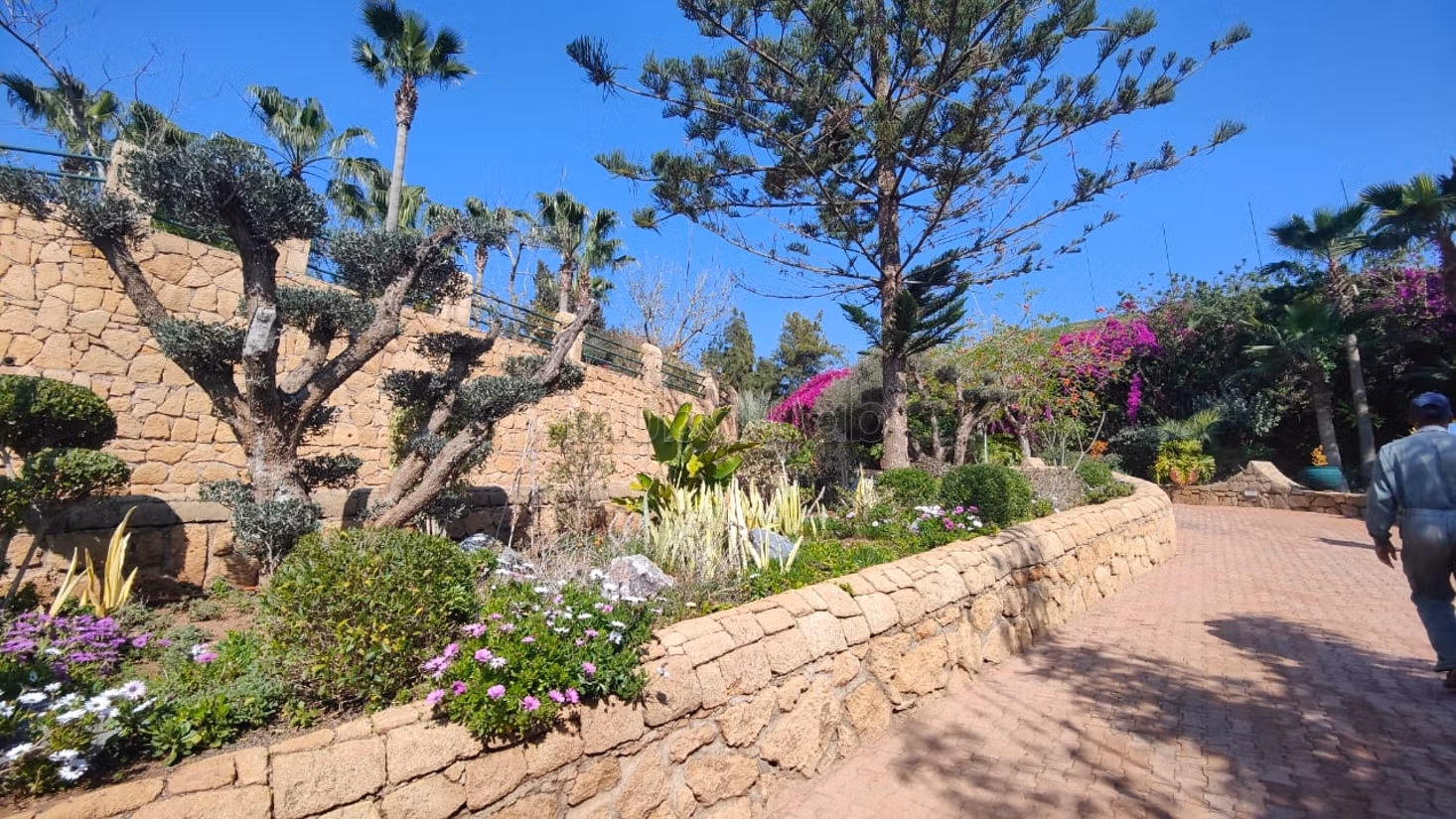 Villa de alto standing en venta en La Colline. 7 dormitorios. Propiedad con piscina