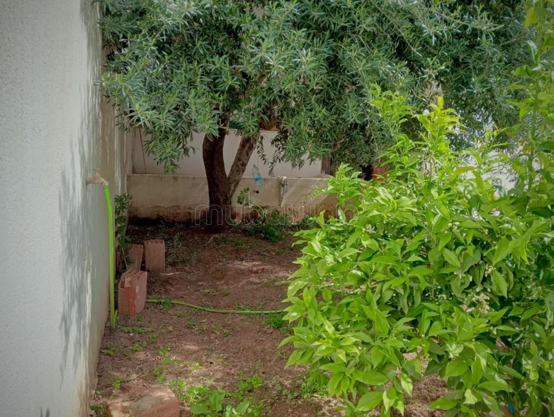 Villa 2 étages Manouba