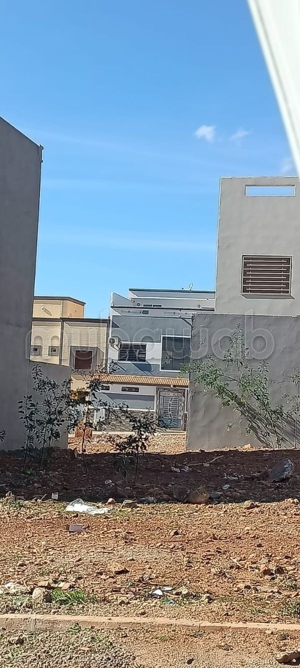 Lot de terrain titré