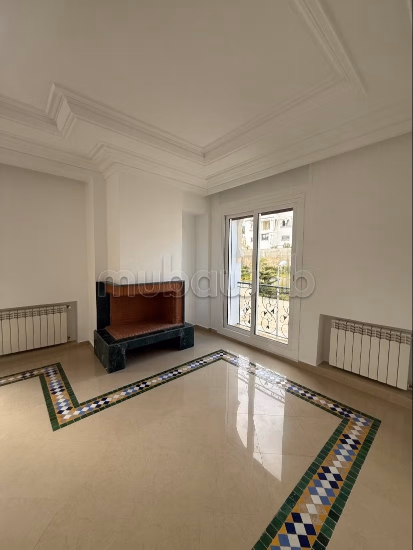 Villa de prestige meublée à louer dans le quartier exclusif de Boubana