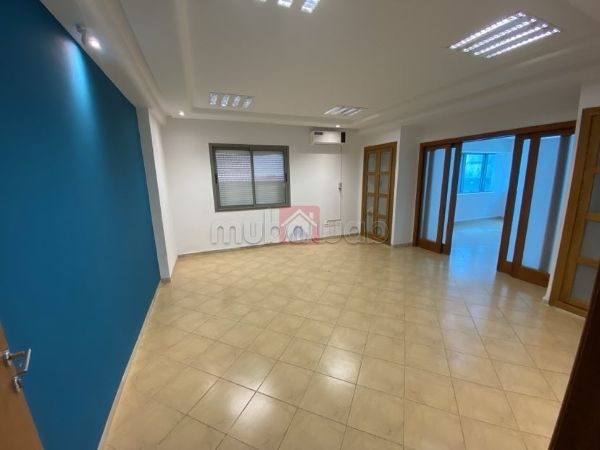 Excellent Bureau à Louer au Lac 2