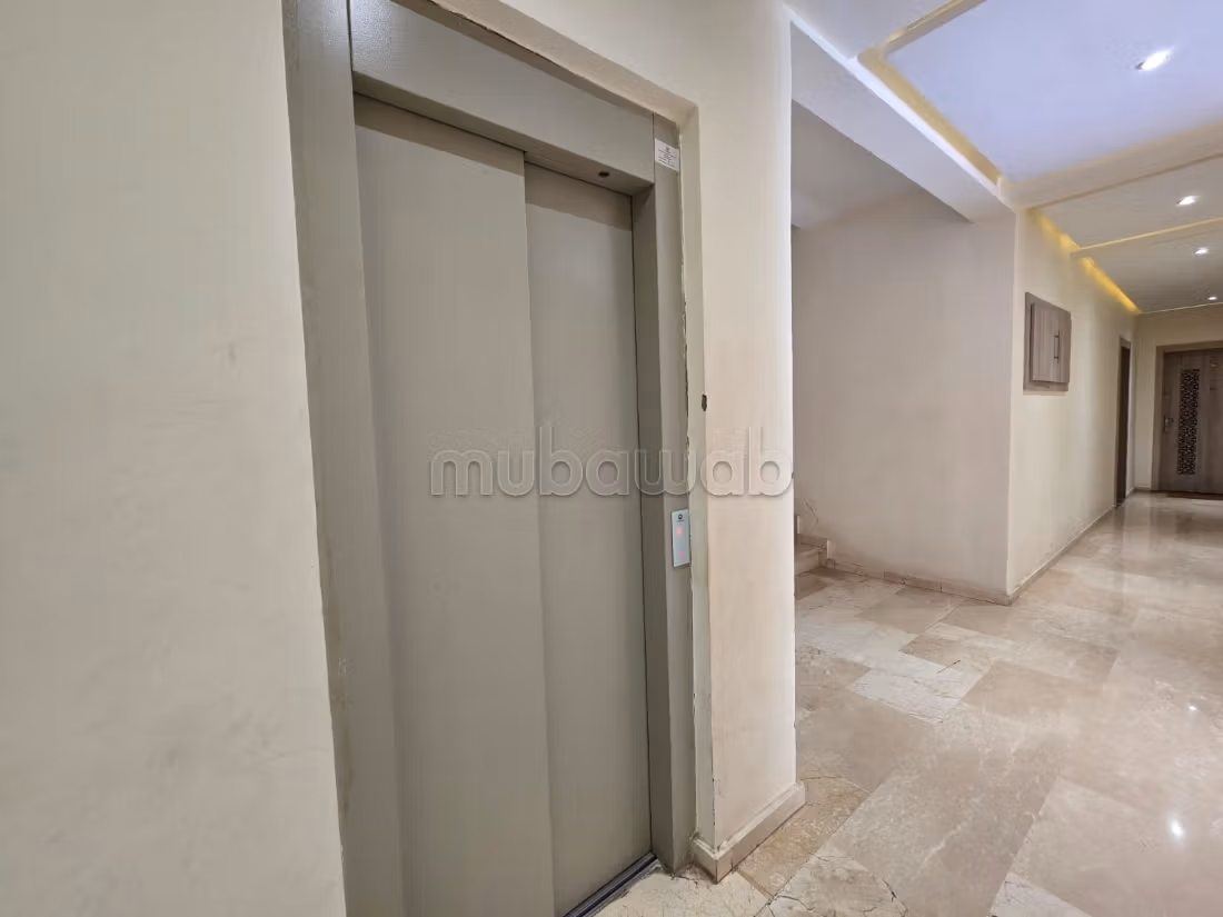 Magnífico piso en alquiler en Hay Targa. 3 habitaciones grandes. Espacios verdes, Balcón