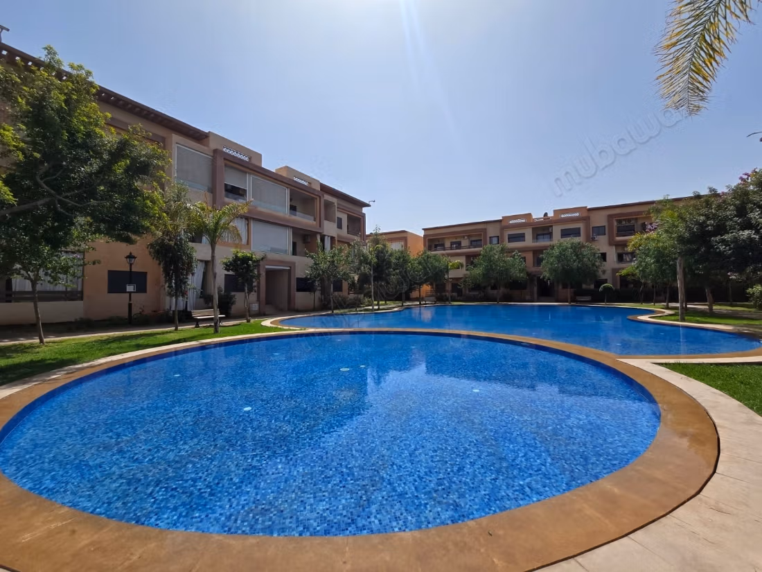 Magnífico piso en alquiler en Hay Targa. 3 habitaciones grandes. Espacios verdes, Balcón