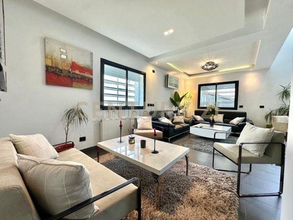 A Louer: Loft s4 vide / meublé à cité les pins