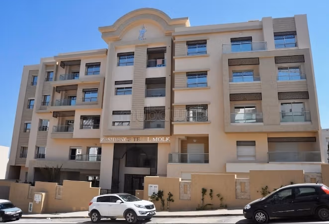 A Vendre un appartement S3 à Ennasr Tej el molk