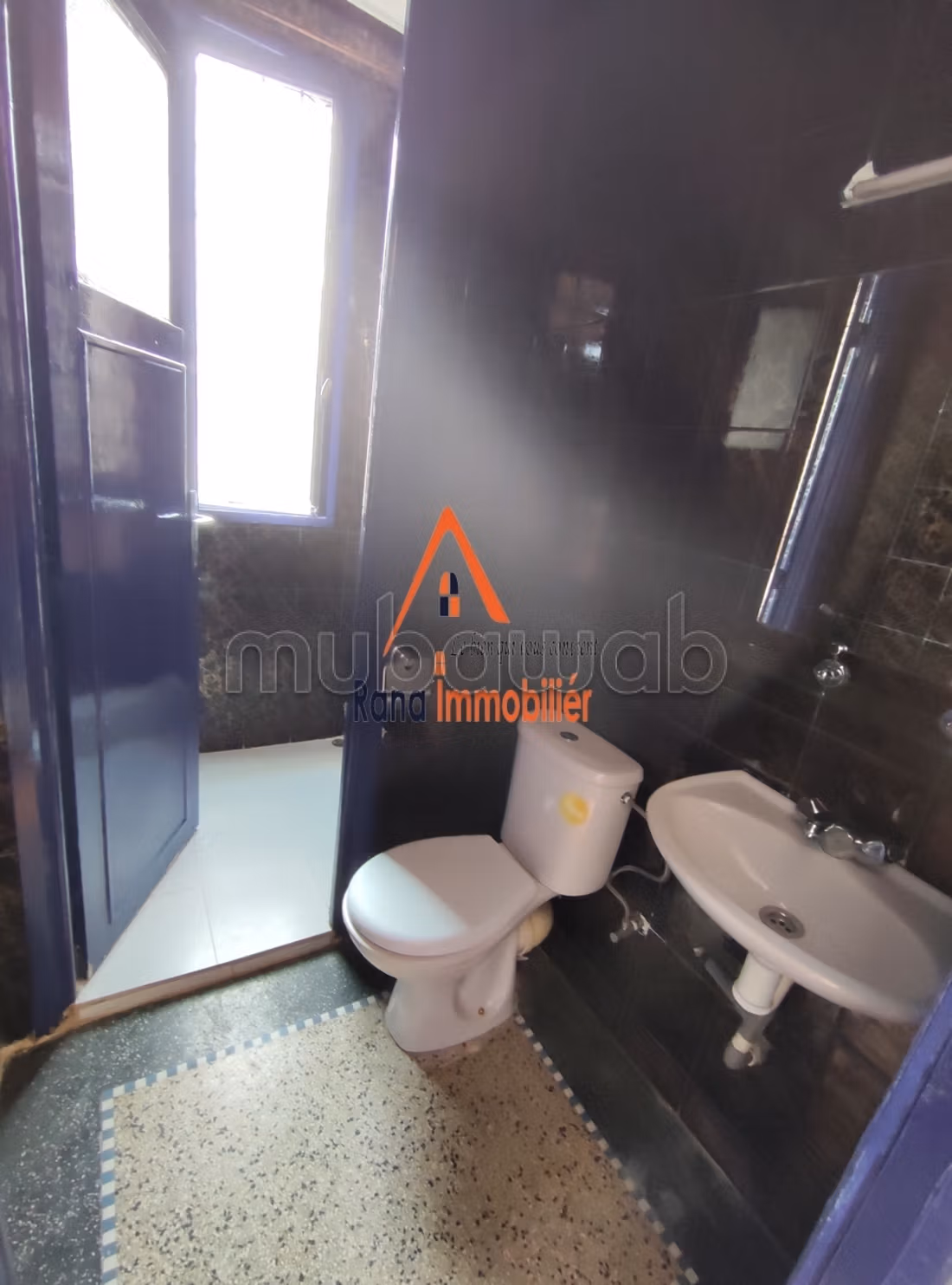 Meravigliosa villa in affitto a Quartier Administratif. 3 belle camere da letto. Porta blindata e servizio di videosorveglianza