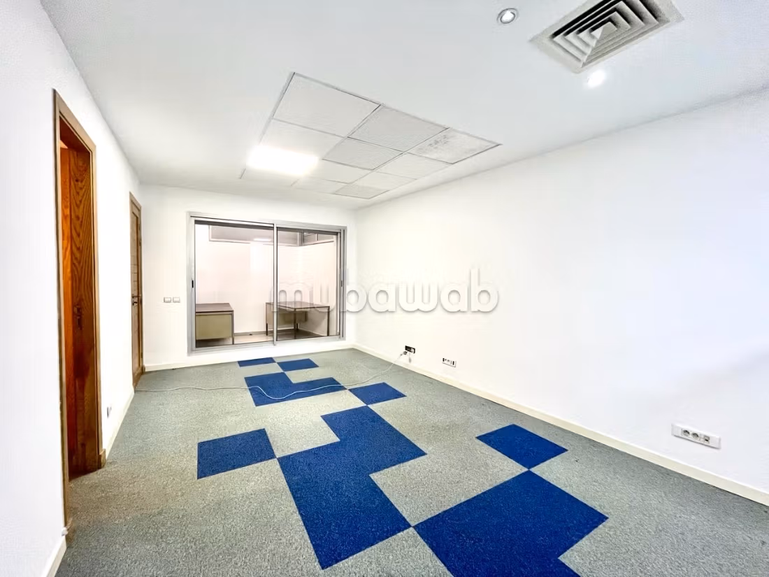 Plateau de bureau prime 134 m² racine