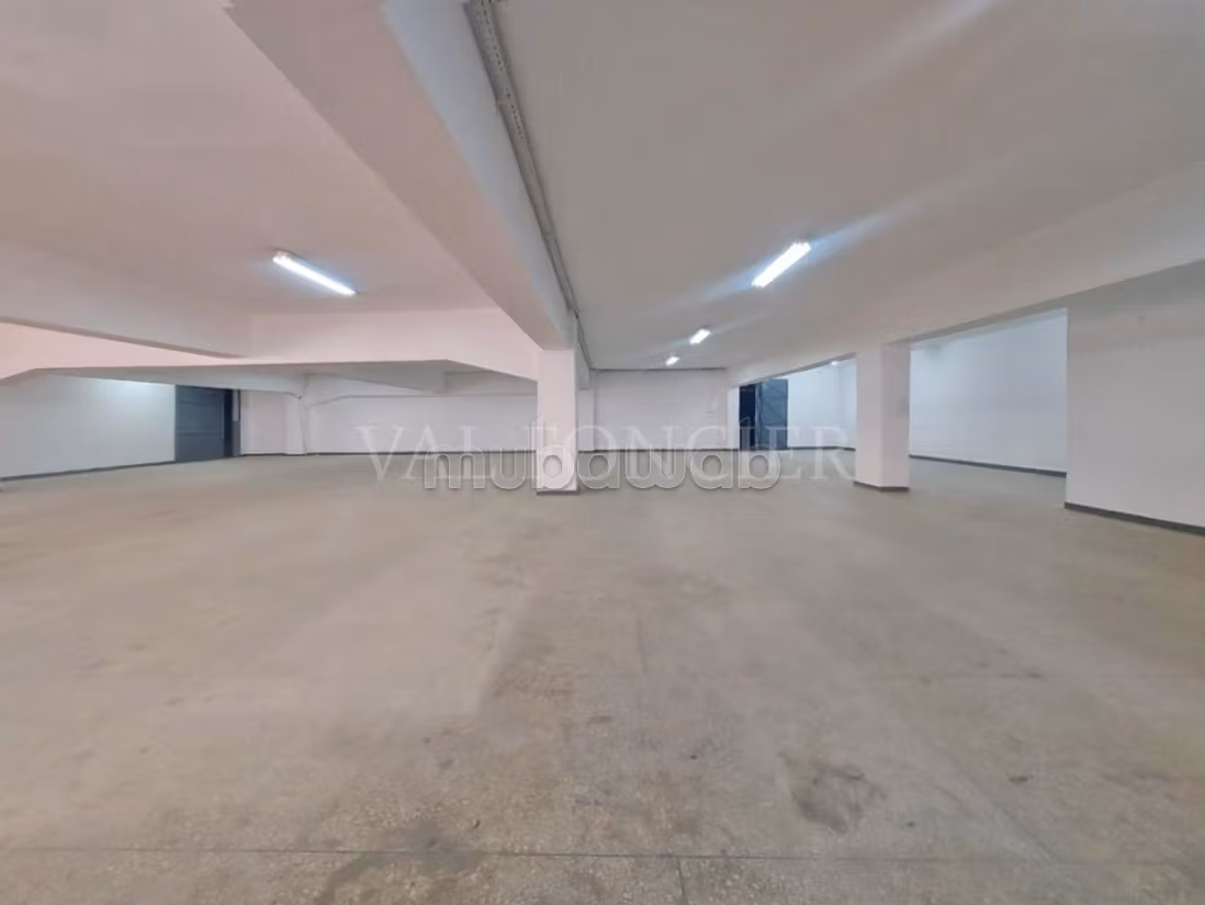 Location local 600m2 
ZI Casablanca