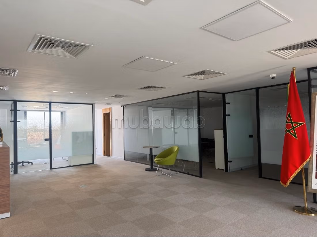 Plateau de bureau exclusif 322 m² Route El Jadida