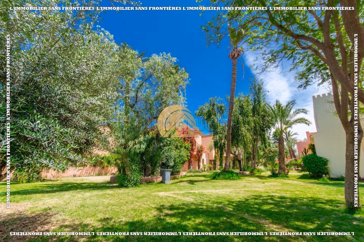 Grand duplex meublé 204 m² à vendre – Palmeraie, Marrakech