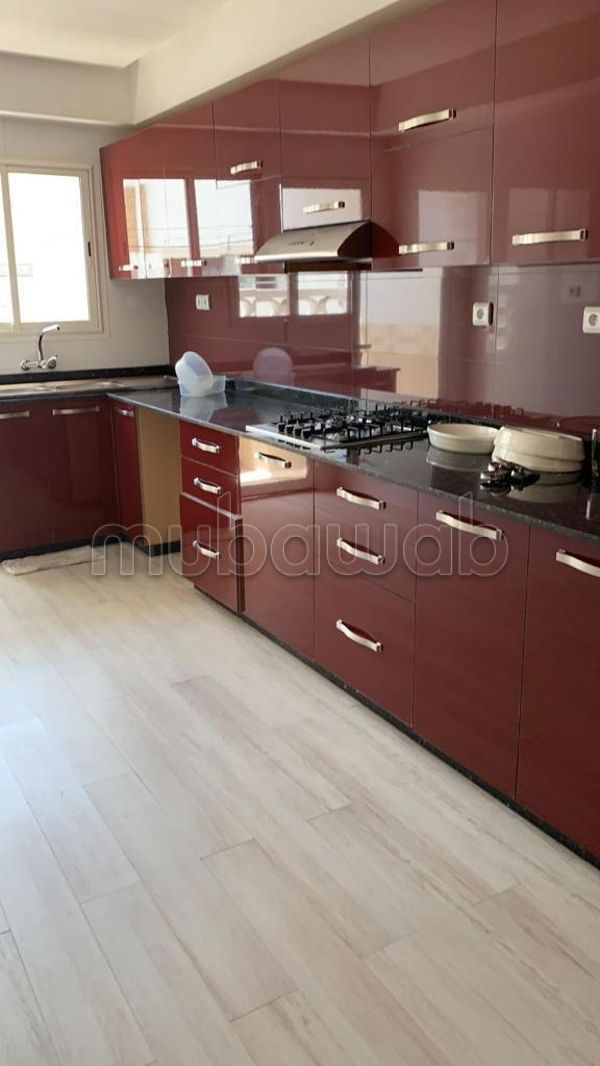 Rent an apartment in Haut Agdal. 4 large living areas. Carpark, Balcony