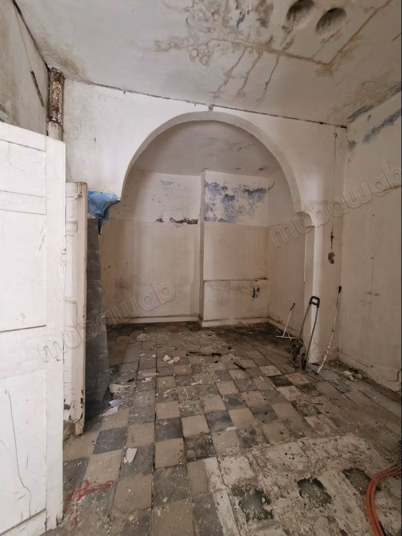Very nice house for sale in Médina. 10 rooms. Large terrace